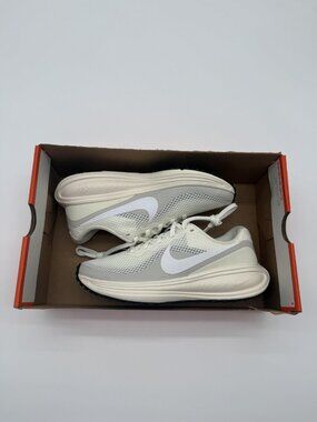 New Nike Revolution 8 Shoes Women's Size 6 White Running Sneakers HJ8485 103